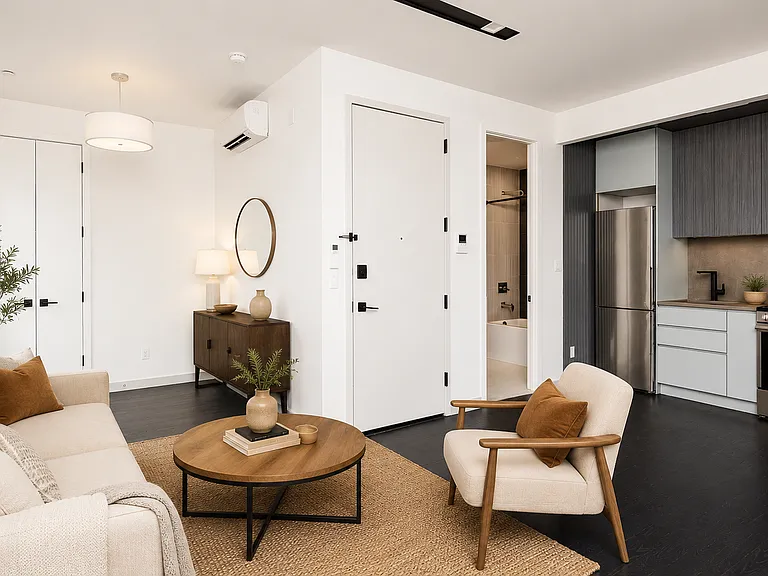 225 Winthrop St #3B — Photo 4