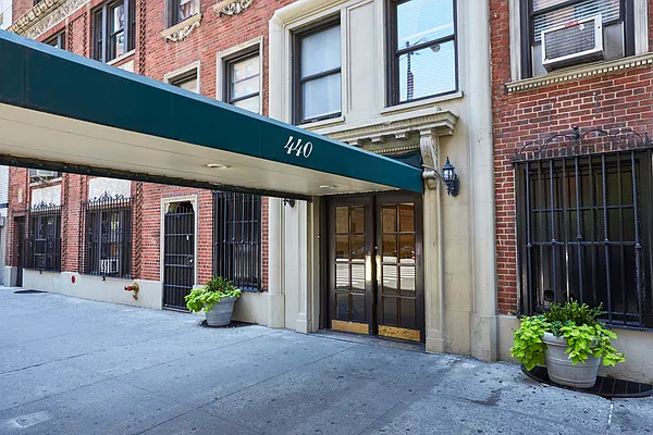 Rented by Brown Harris Stevens | media 14