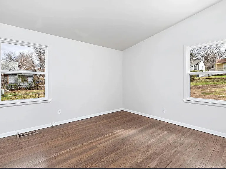 6455 Chestnut Ave — Photo 10