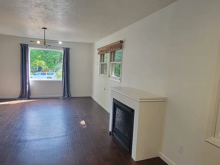 4025 SE Taylor St #FRONT — Photo 5