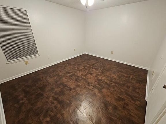 2nd image of 3504 Sable Palm Ln Unit F