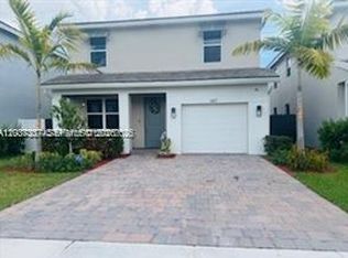 687 SE 17th Ave, Homestead, FL 33033