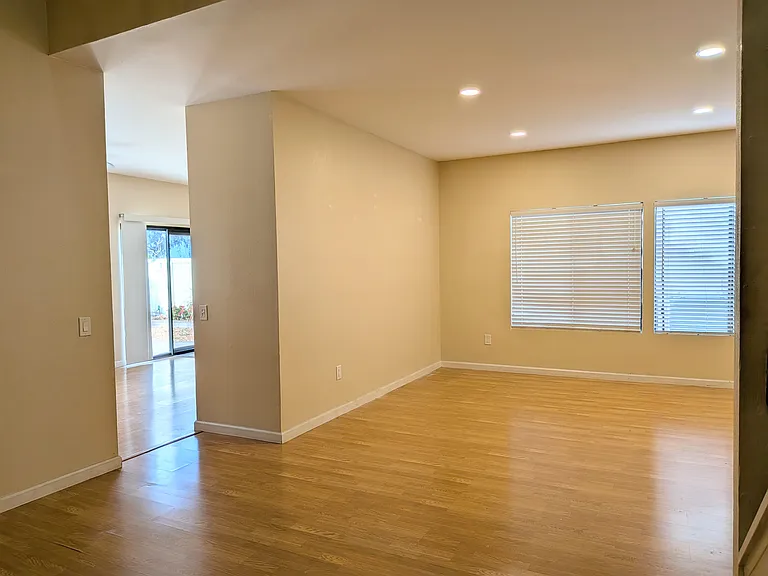 3510 Hastings Dr — Photo 3