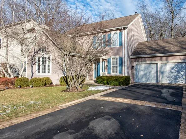 3305 Victoria Ln, Waukegan, IL 60087