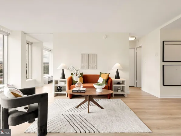 1101 3rd St SW APT 601, Washington, DC 20024