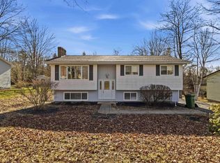 21 Carlheath Dr, Halifax, NS B2T 1A3