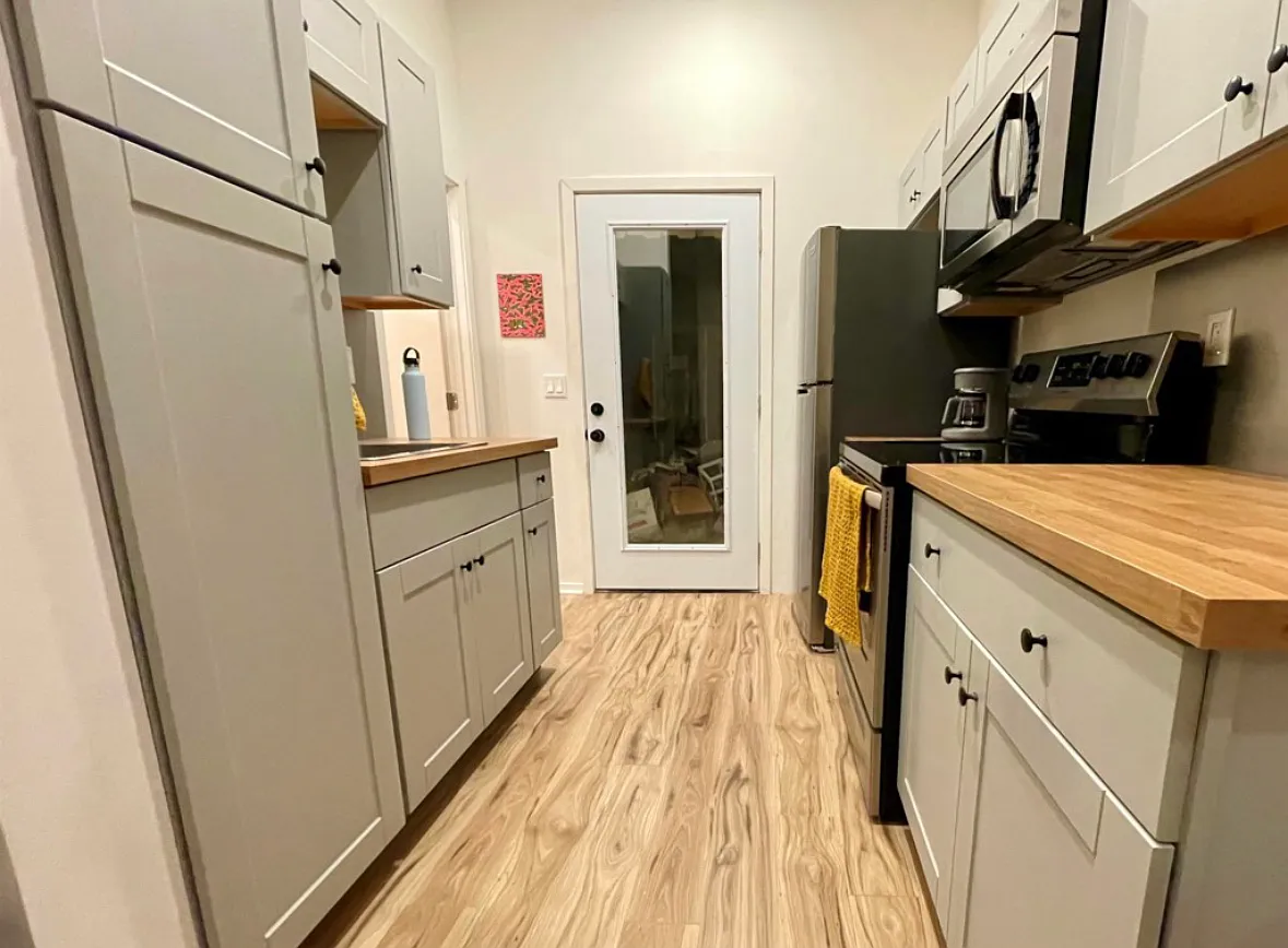 1 bed, $2,350 — Photo 2
