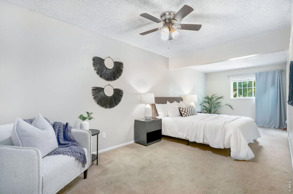 801 Vanderbilt Ct