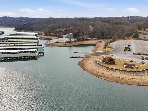 3rd image of 14341 Fox Rd