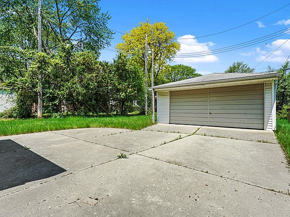 3rd image of 1407 Bowers St