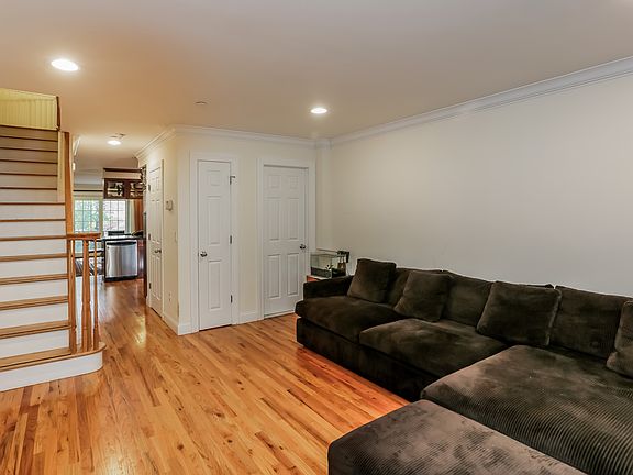 5th image of 144 Brook St #A