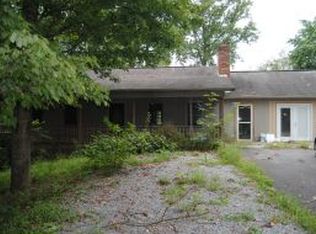 304 D Droke Rd, Piney Flats, TN 37686