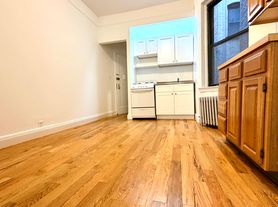70 E 7th St, New York, NY