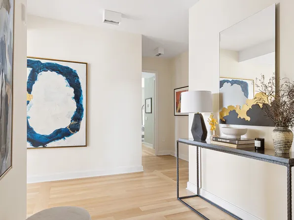 1289 Lexington Avenue image 13 of 25