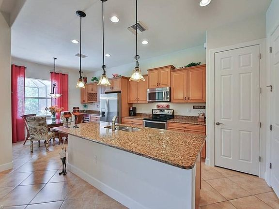 5th image of 11312 Merriweather Ct