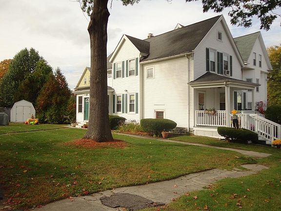 3rd image of 54 Leroy Ave
