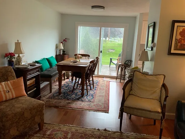 2 bed, 1040 sqft, $2,495 — Photo 4