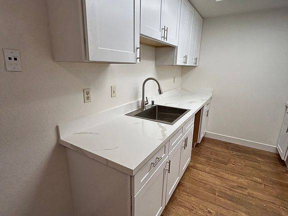 3rd image of 1814 S Mills Ave