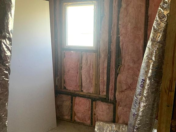 4th image of 2202 Garland Ave