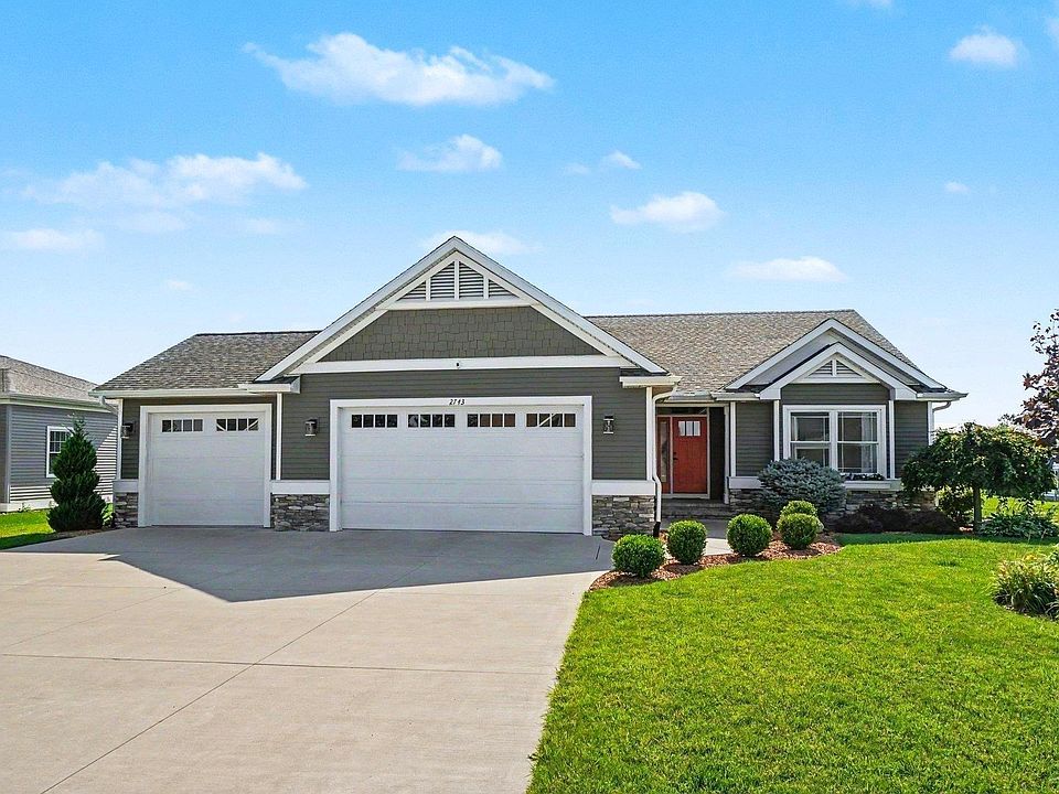 1st image of 2743 Limerick Dr