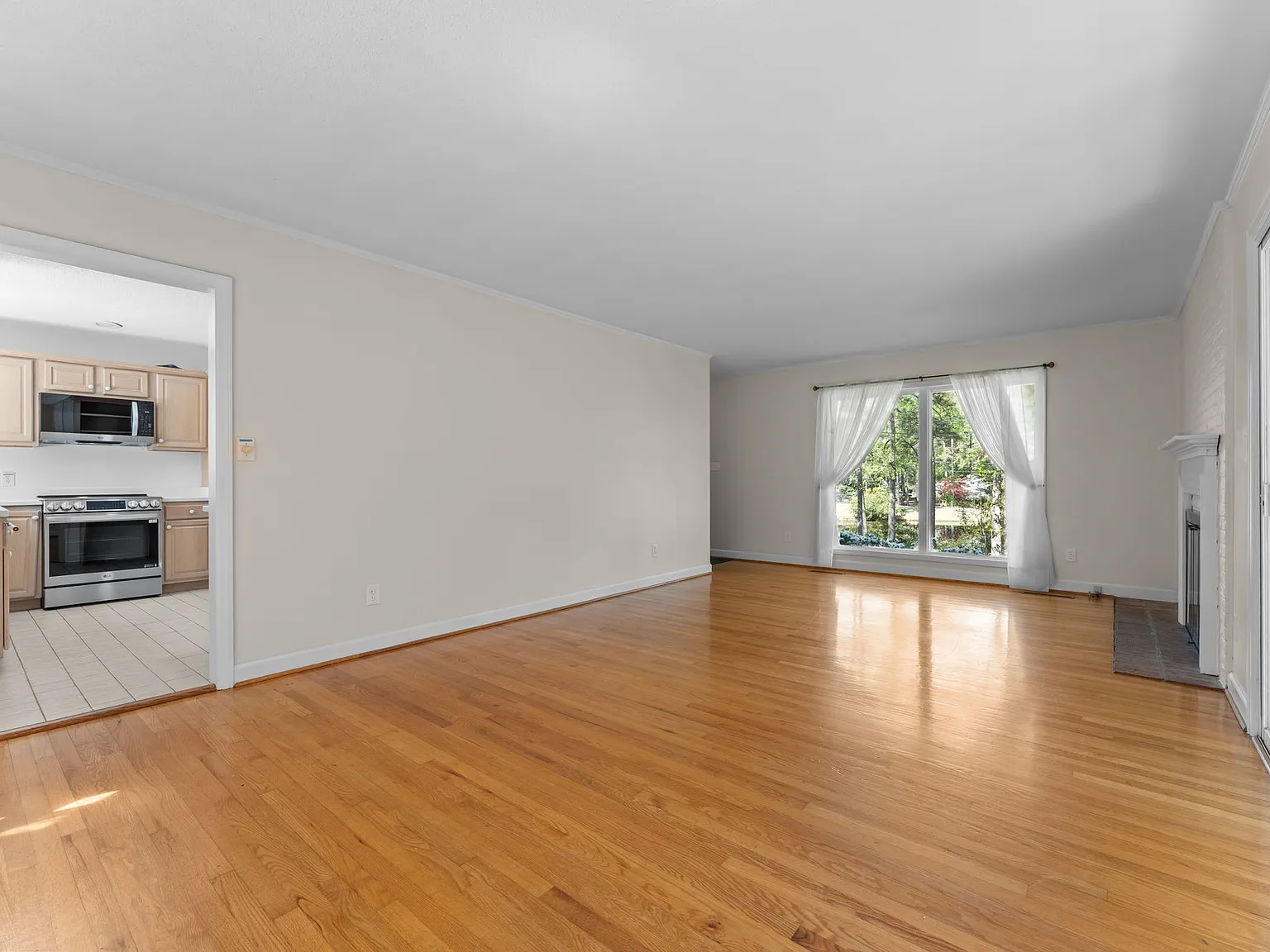 1055 Inverness Road - 1 — Photo 3