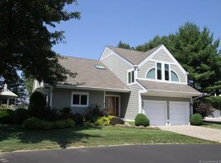 19 Spinnaker Run, Branford, CT 06405