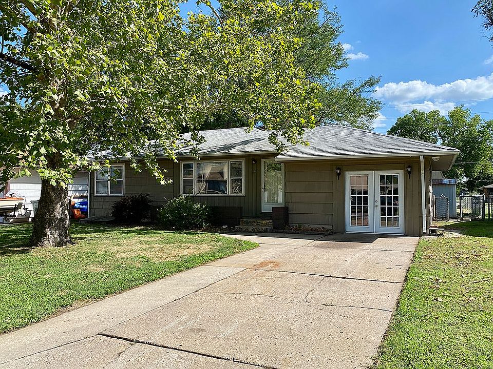 1st image of 17 17th Crestview