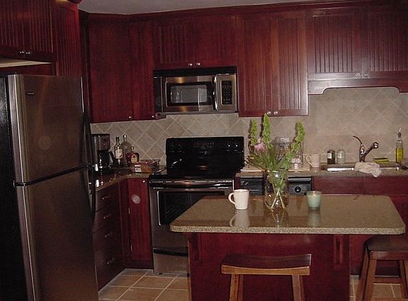 2nd image of 807 W 48th St APT 401