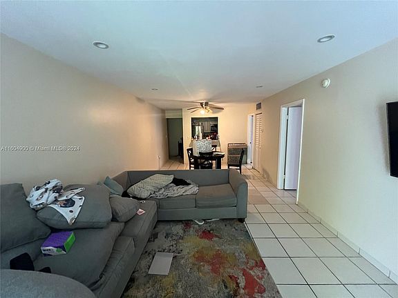 5th image of 645 NE 121st St APT 302
