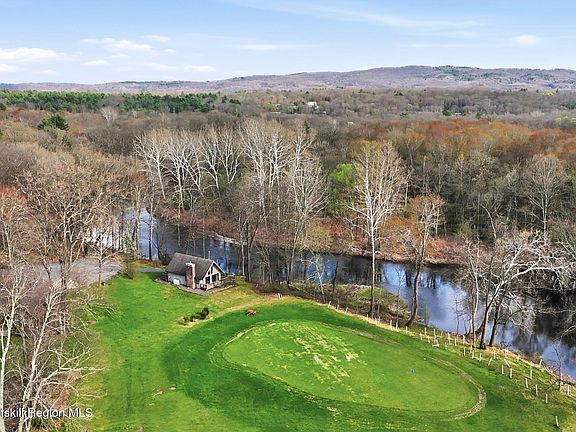 3rd image of 172 Stone Dock Road