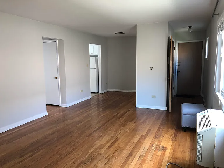1116 Greenleaf Ave #1G — Photo 6