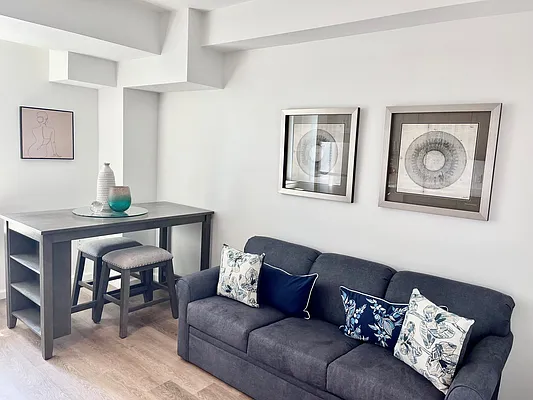 Rented by 233 West 125th Street Danforth, LLC | media 10