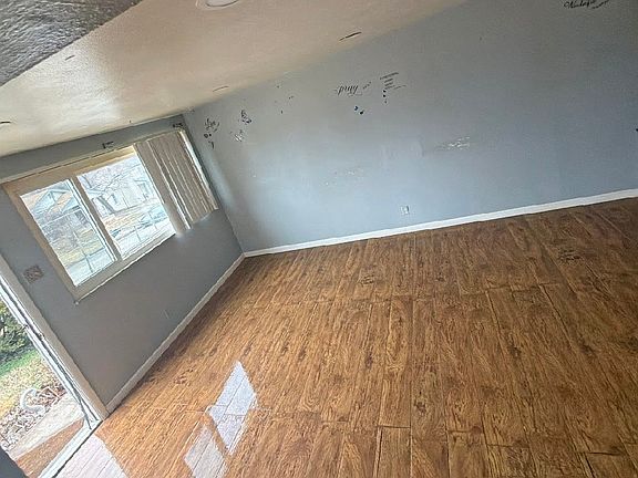 3rd image of 5614 Hodiamont Ave