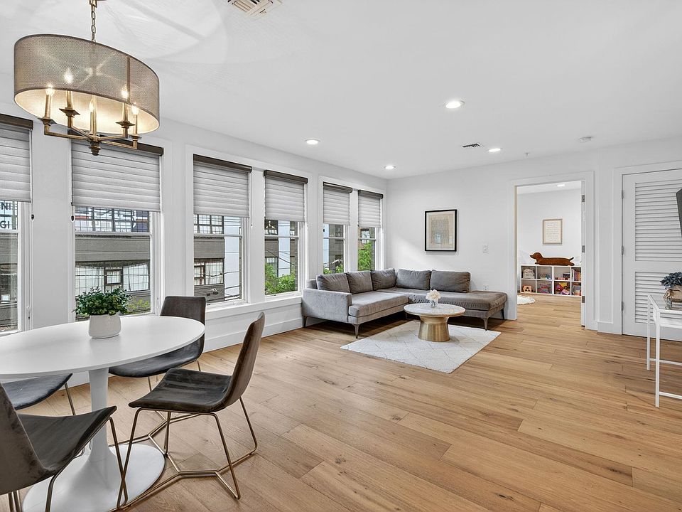 1st image of 715 Monroe St #300