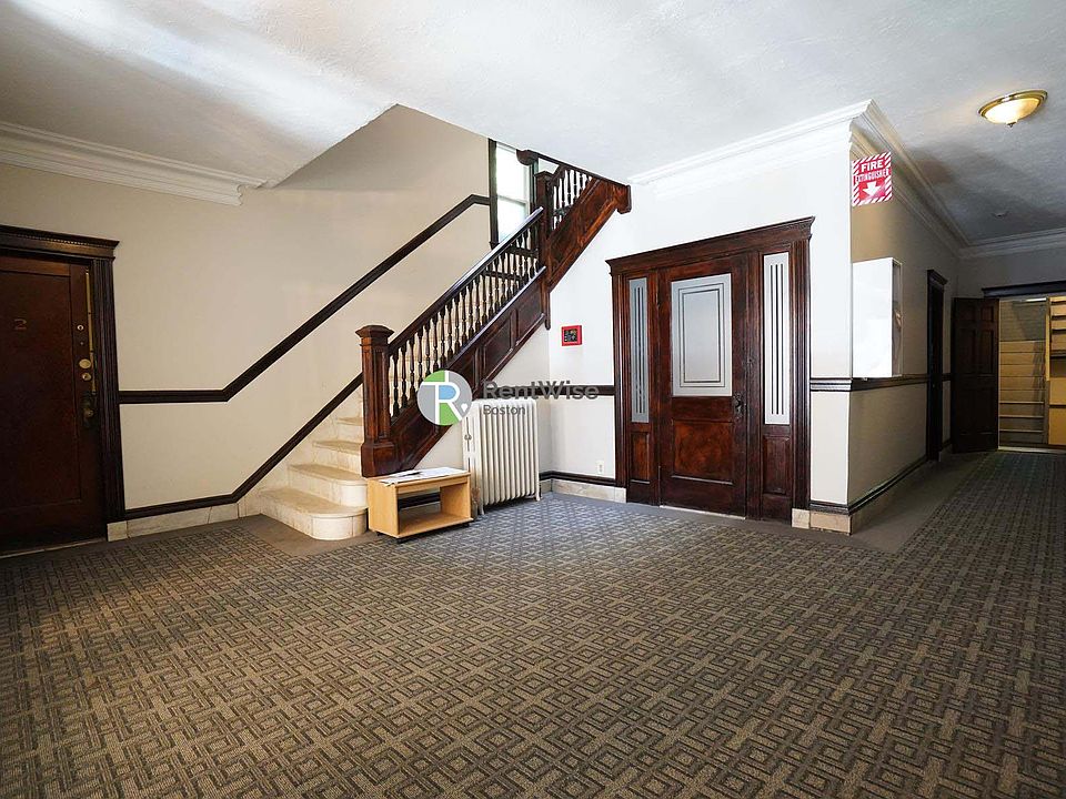 2nd image of 76 Gordon St APT 10
