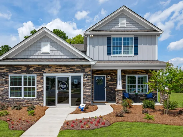 33 Ridgehaven Dr, Waynesville, NC 28786