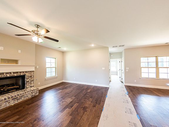 3rd image of 5087 Kensley Ct