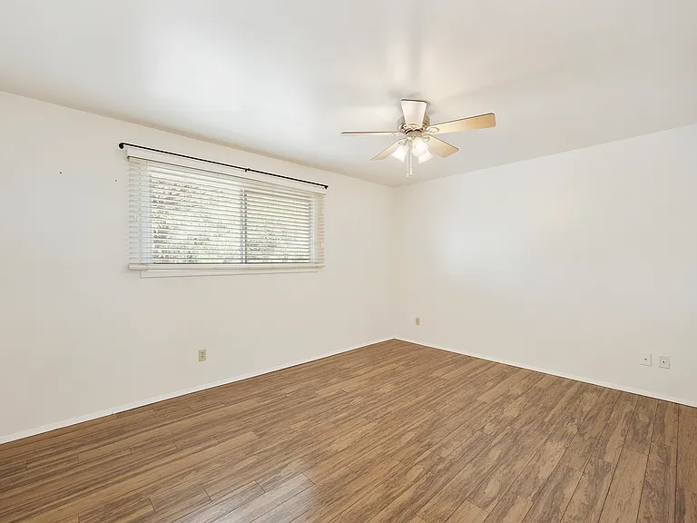 8743 E Berridge Ln — Photo 12