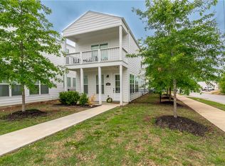 1005 S Hollywood Ave, Fayetteville, AR 72701