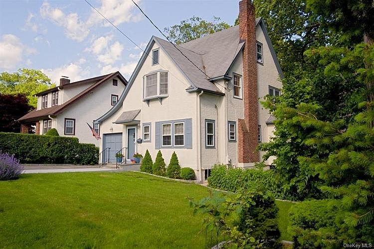 1st image of 60 Ewart St