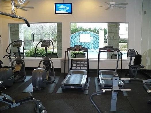 Spicewood Crossing — Photo 15