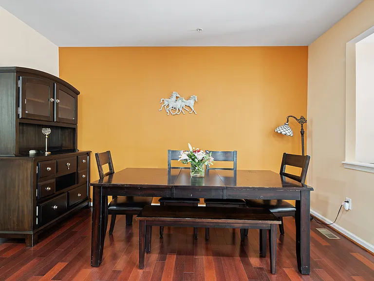 10745 Hillingdon Rd — Photo 9