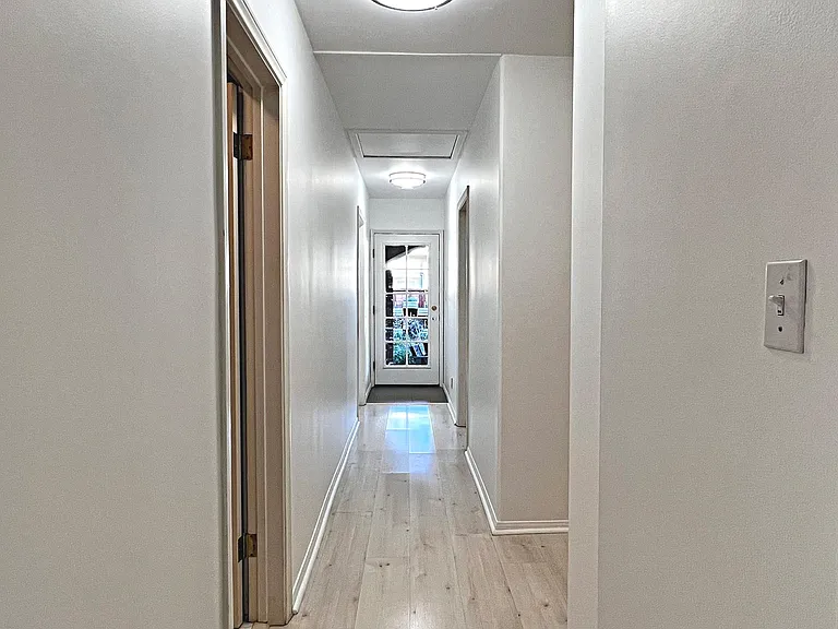 5627 Adele Ave — Photo 27