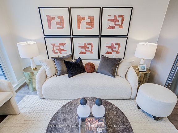 5th image of 18 Uptown Dr #808