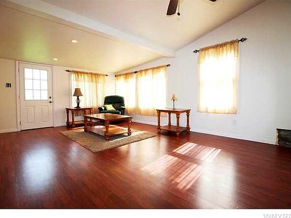 4th image of 1727 Linden Ave
