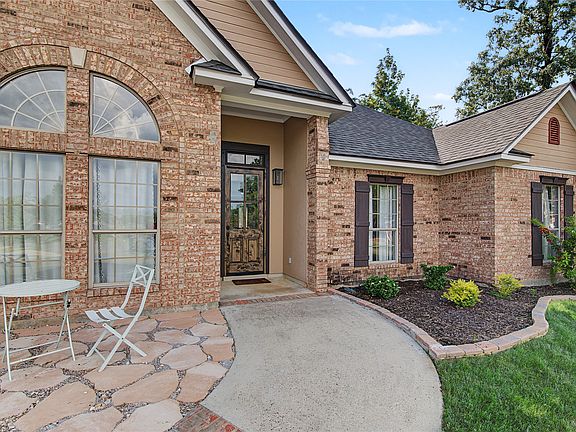4th image of 214 Cornerstone Blvd