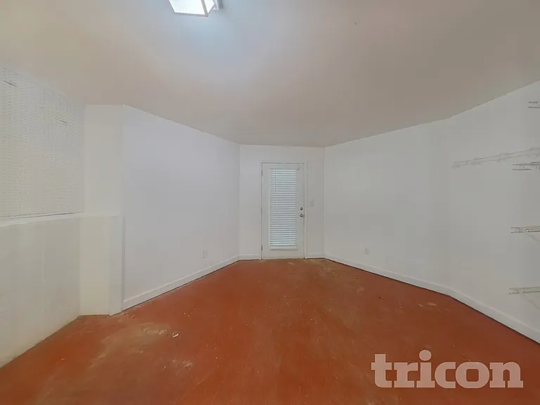 100 Wyngate Dr — Photo 23