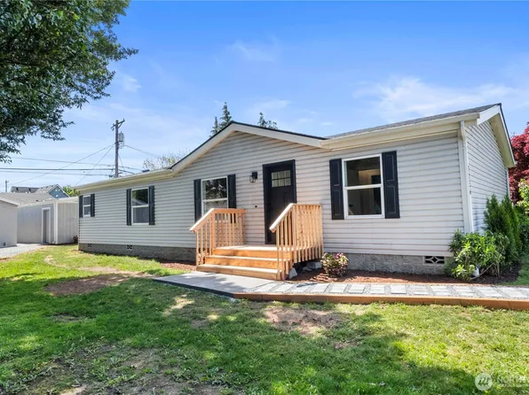 1136 34th Street S, Tacoma, WA 98418