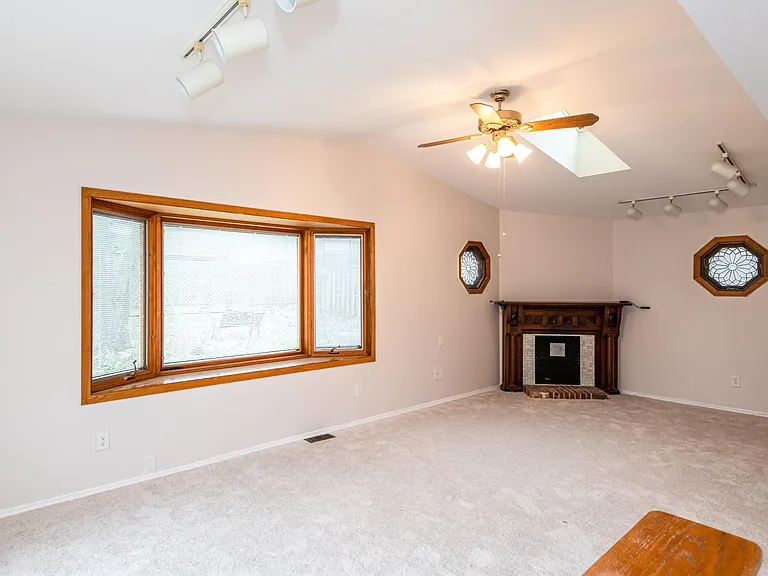 6757 Summerdale Dr — Photo 22