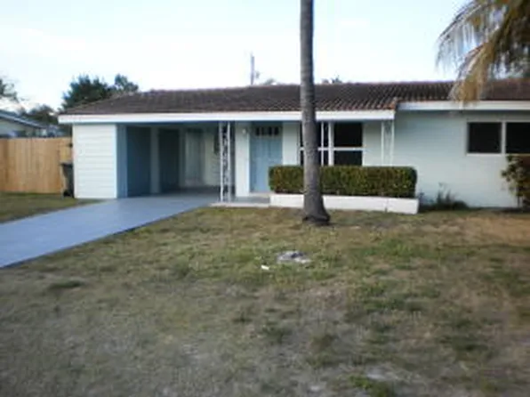 241 NW 10th St, Boca Raton, FL 33432